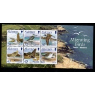 Alderney Sc  238a 2004 Birds Passerines stamp sheet mint NH