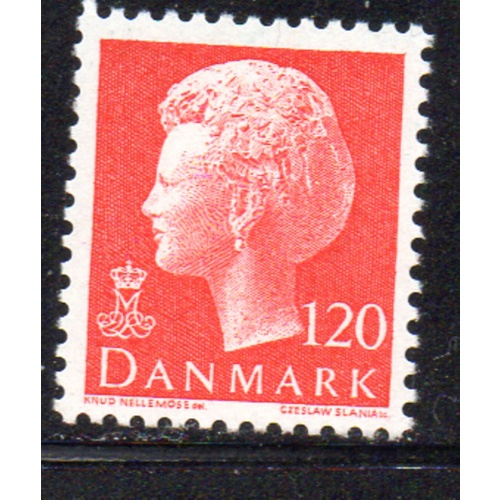 Denmark Sc 547 1977 120 ore red Queen Margrethe stamp mint NH