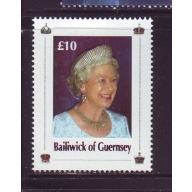 Guernsey Sc 911 2006  £10 80th Birthday QE II stamp mint NH