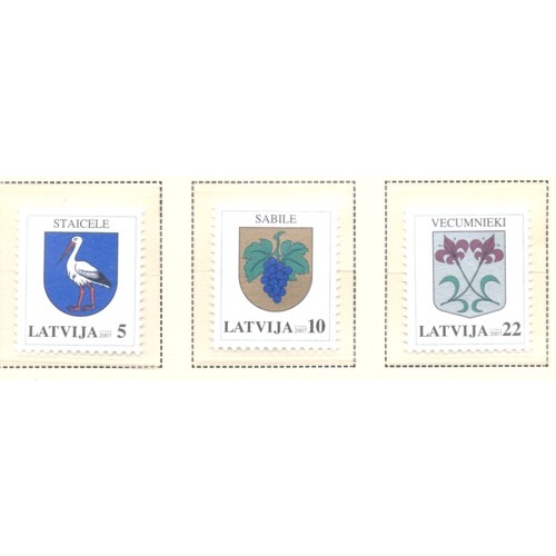 Latvia Sc 670-672 2007 Coats of Arms stamp set mint NH