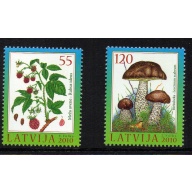 Latvia Sc 767-768 2010 Berries & Mushrooms stamp set mint NH