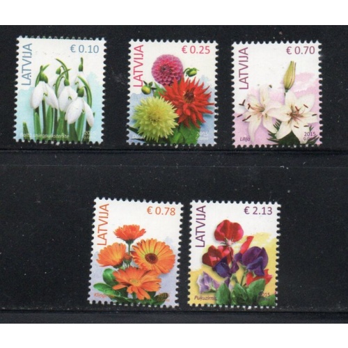 Latvia Sc 895-899 2015 Flowers stamp set  mint NH