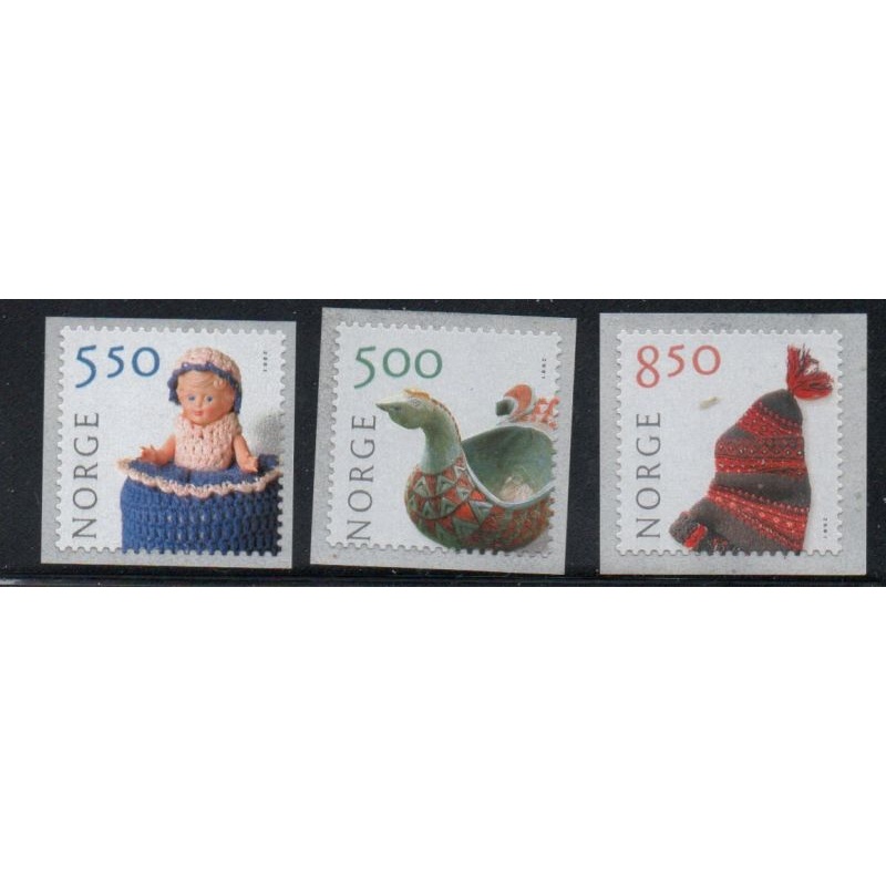 Norway Sc 1305-1307 2001 Crafts Coil stamp set mint NH